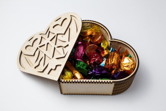 Heart-shaped Chocolate Box - Geometrical Pattern